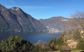 Lovely Stonehouse With Panorama Lake View